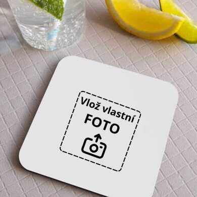 Tácek na nápoje
